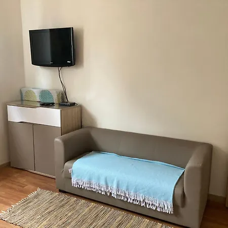 Apartmanovy V Priemyselnej Zone Vranov nad Toplou