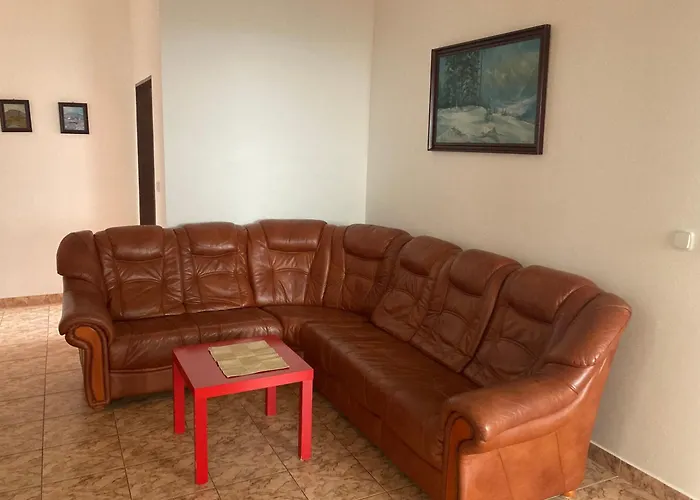 Apartmanovy V Priemyselnej Zone Apartment *